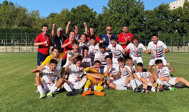 1461 TRABZON FK TÜRKİYE 3'ÜNCÜSÜ OLDU