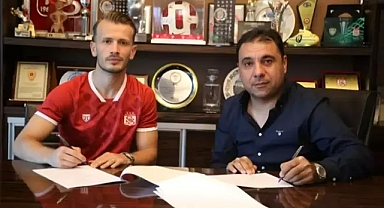 ABDULKADİR PARMAK SÜPER LİG EKİBİNE İMZA ATTI