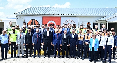 BAKAN URALOĞLU KOP TÜNELİNİ ZİYARET ETTİ