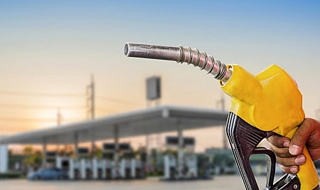 MOTORİNE YENİ ZAM YAPILDI: 1 LİRA 45 KURUŞ