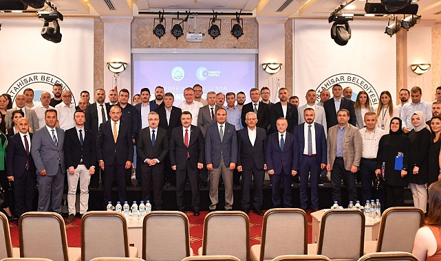 TRABZON'DA YEREL YÖNETİMLER ÇALIŞTAYI DÜZENLENDİ