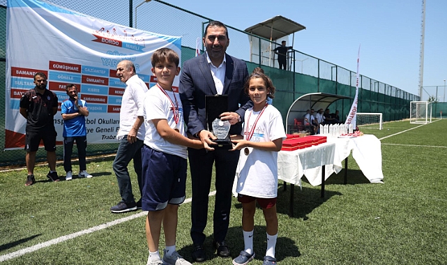 TRABZONSPOR FUTBOL OKULLARI YAZ KAMPININ İLK ETABI SONA ERDİ