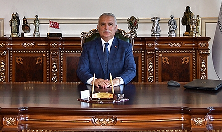 AZİZ YILDIRIM TRABZON VALİSİ OLDU