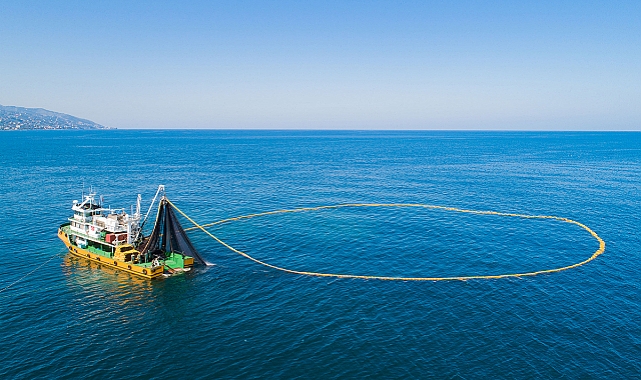 BAŞKAN EKİM'DEN BALIKÇILARA 'RASTGELE' MESAJI