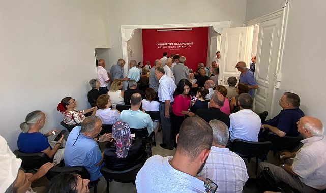 BATMAZ, CHP ORTHİSAR İÇİN ADAYLIĞINI AÇIKLADI