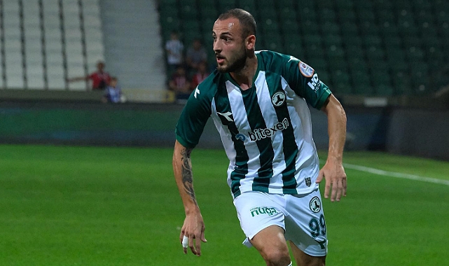 ESKİ TRABZONSPORLU OYUNCU İSYAN ETTİ!