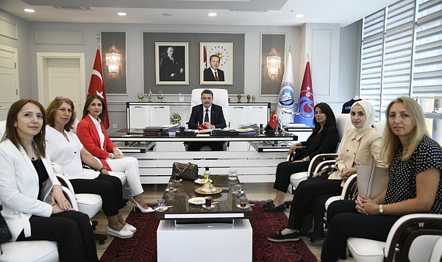 ORTAHİSAR BELEDİYESİ’NİN KADIN ÇALIŞANLARINA KOMBİNE BİLET DESTEĞİ