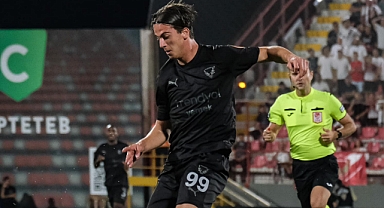 SÜPER LİG SÜRPRİZLERLE START ALDI