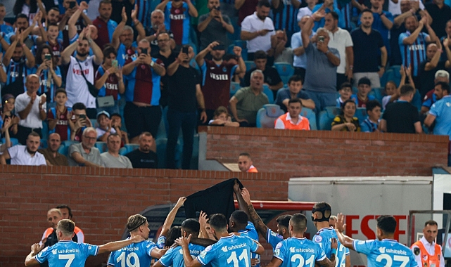 TARAFTAR ZOR GÜNDE YALNIZ BIRAKMAZ!