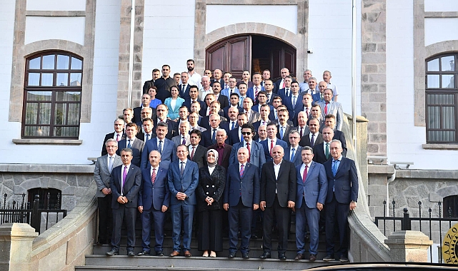 TRABZON VALİSİ YILDIRIM, GÖREVE BAŞLADI