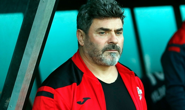 1461 TRABZON'DA TEKNİK DİREKTÖR ULAŞ ULUSAN İSTİFA ETTİ