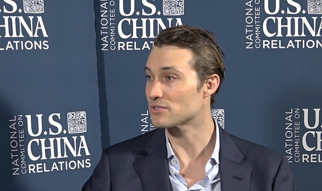 ABD'LİNİN DİLİNİN ALTINDA NE VAR!