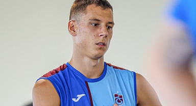 ADAM GEÇER TOP GEÇMEZ