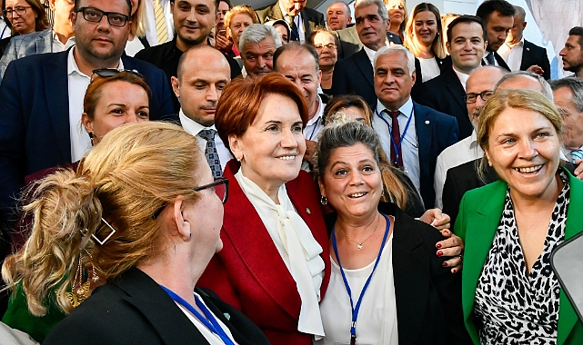 AKŞENER: İSTANBUL'U ALAN TÜRKİYE'Yİ ALAMIYORMUŞ