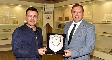 ÇELEBİ: MİSAFİRLERİMİZ BAŞ TACIMIZ