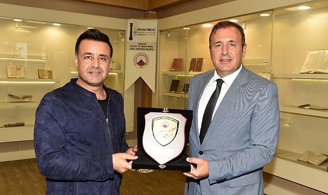 ÇELEBİ: MİSAFİRLERİMİZ BAŞ TACIMIZ