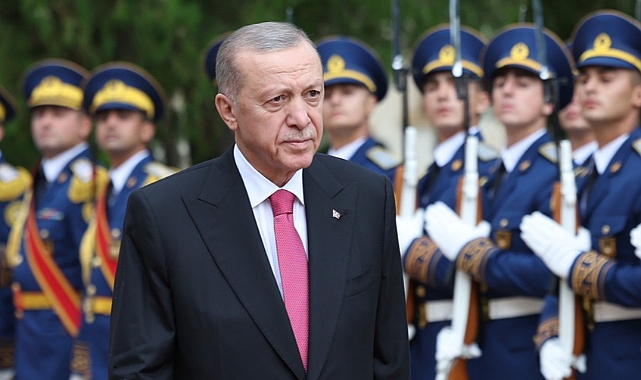 ERDOĞAN: YENİ ANAYASA İÇİN KAPILARI ÇALACAĞIZ, NAZLANMAYA GEREK YOK