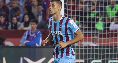  FİLİP BENKOVİC ÖYLESİNE MUTLU Kİ!