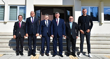 GENÇ, KKTC MECLİS BAŞKANI ZORLU TÖRE’Yİ ZİYARET ETTİ