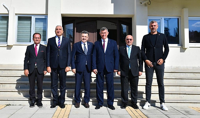 GENÇ, KKTC MECLİS BAŞKANI ZORLU TÖRE’Yİ ZİYARET ETTİ