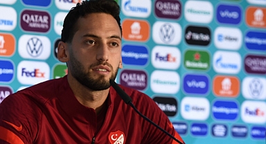 HAKAN ÇALHANOĞLU: TFF YETKİLİLERİ, YENİ HOCA İÇİN GÖRÜŞÜMÜ ALDI