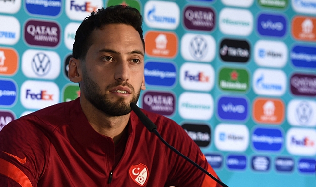 HAKAN ÇALHANOĞLU: TFF YETKİLİLERİ, YENİ HOCA İÇİN GÖRÜŞÜMÜ ALDI