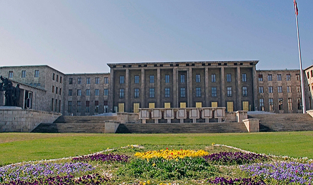 TBMM YASAMA YILI BAŞLIYOR