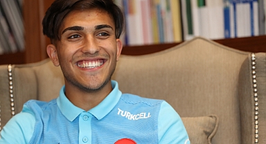 UMUT GÜNEŞ TELEFON ŞAKASI SANMIŞ!