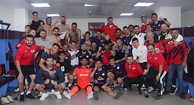 1461 TRABZON  LİDERE ACIMADI: 4-0