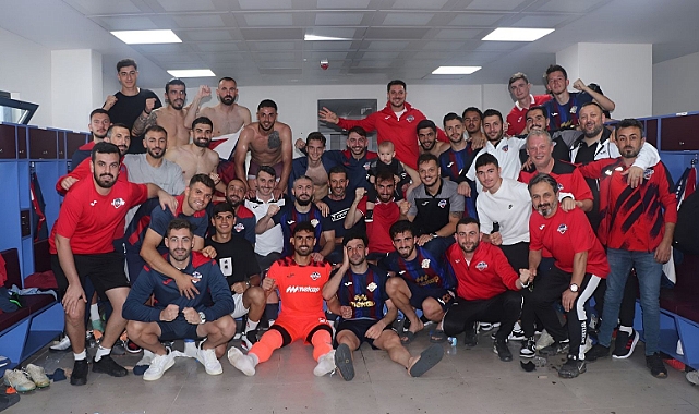 1461 TRABZON  LİDERE ACIMADI: 4-0