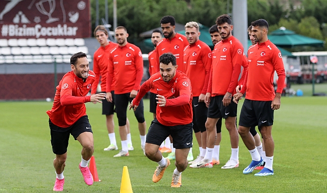 BU AKŞAM KALBİMİZ AY-YILDIZ İÇİN ATACAK!