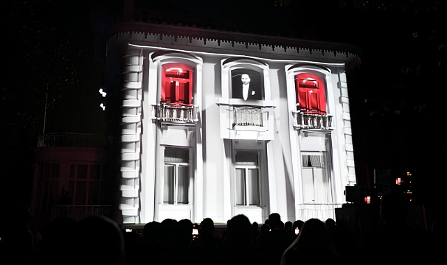 CUMHURİYET KUTLAMALARINDA TRABZON FARKINI ORTAYA KOYDU