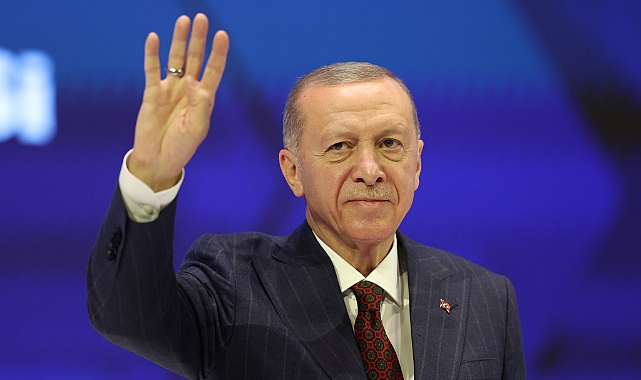 ERDOĞAN, YENİDEN GENEL BAŞKAN