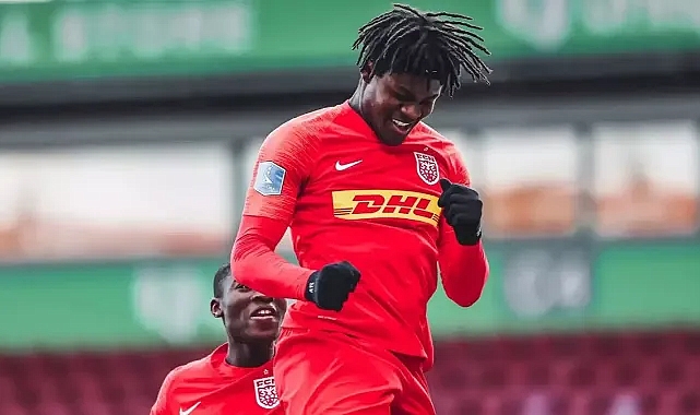 GENÇ YILDIZ YENİDEN LİSTE BAŞI!