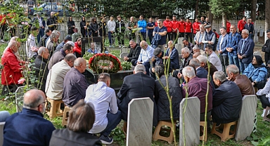 KADİR ÖZCAN KABRİ BAŞINDA ANILDI