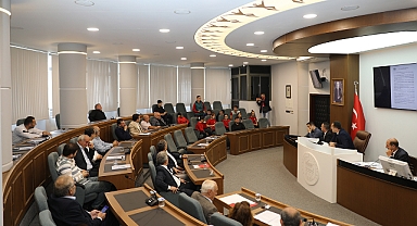 ÖĞRENCİLER AKÇAABAT BELEDİYE MECLİSİNDE