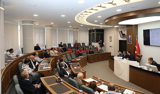ÖĞRENCİLER AKÇAABAT BELEDİYE MECLİSİNDE