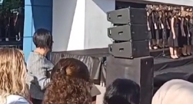 OKULDA YAPTIĞI KONUŞMA İLE HEDEF GÖSTERİLEN ÖĞRETMEN SERBEST BIRAKILDI