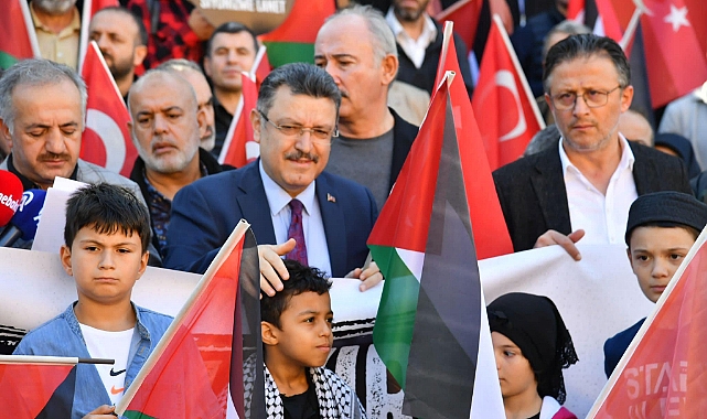 TRABZON'DA FİLİSTİN'E DESTEK YÜRÜYÜŞÜ YAPILDI