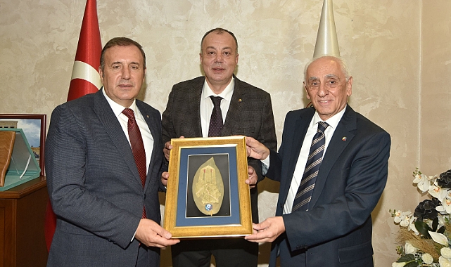 TTSO'YU ZİYARET EDEN ÇANAKKALE HEYETİ İLE İŞ BİRLİĞİ KONULARI GÖRÜŞÜLDÜ