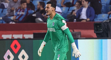 ZAFERİ ANCAK O'NUN ELLERİ GETİRİR!