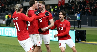 AY-YILDIZLILAR ZAFERLE BİTİRİR Mİ?