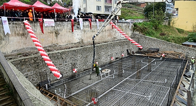 BAŞKAN EKİM IŞIKLAR ASM TEMEL ATMA TÖRENİNE KATILDI