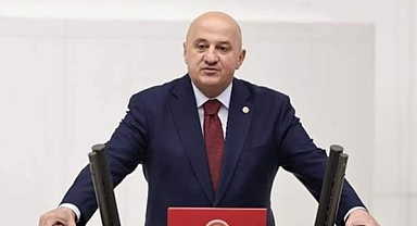 BAYRAKTUTAN'DAN ÖĞRETMENLERE İKRAMİYE TEKLİFİ