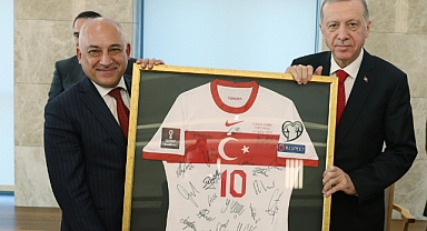 ERDOĞAN, TFF BAŞKANI BÜYÜKEKŞİ İLE GÖRÜŞTÜ