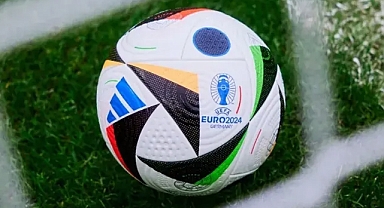 EURO 2024'ÜN RESMİ MAÇ TOPU TANITILDI: 'FUSSBALLLİEBE'