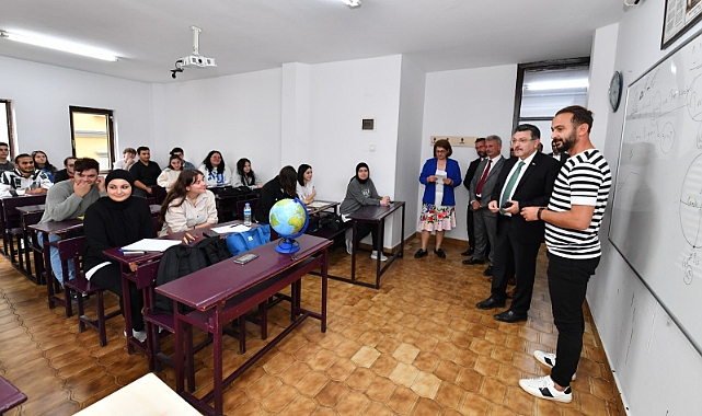 GENÇ: “ÇOK ÇALIŞIN VE HEDEFLERİNİZİ YÜKSEK TUTUN”