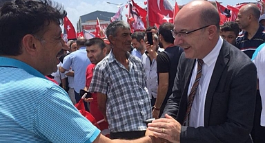 İLHAN CİHANER ADAYLIKTAN ÇEKİLDİ