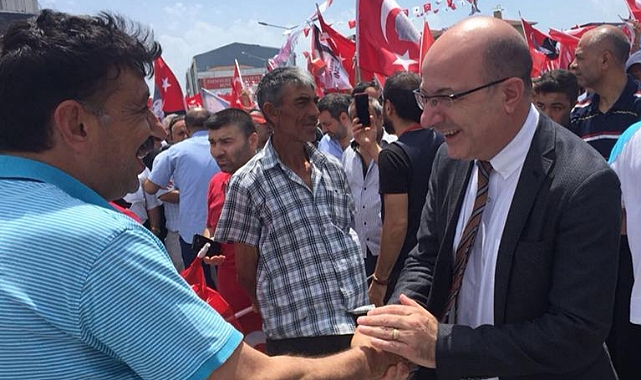 İLHAN CİHANER ADAYLIKTAN ÇEKİLDİ