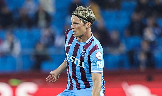 LARSEN'E SÜRPİZ DAVET!